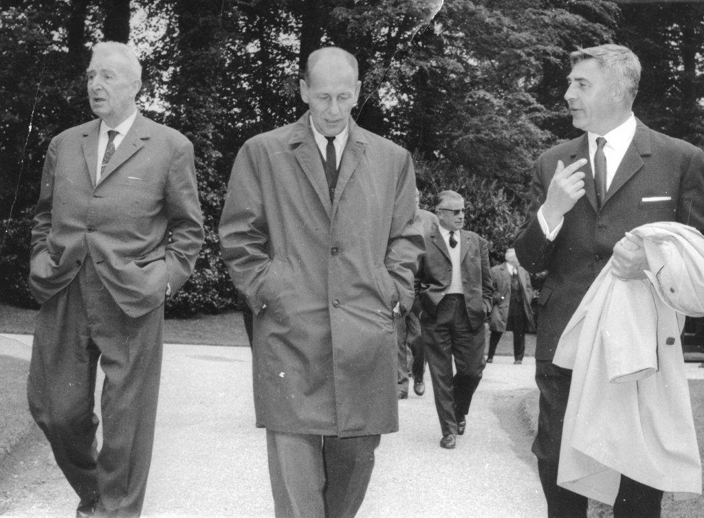 1970 Monsieur DARTHENAY avec le Préfet et Le PDCG 