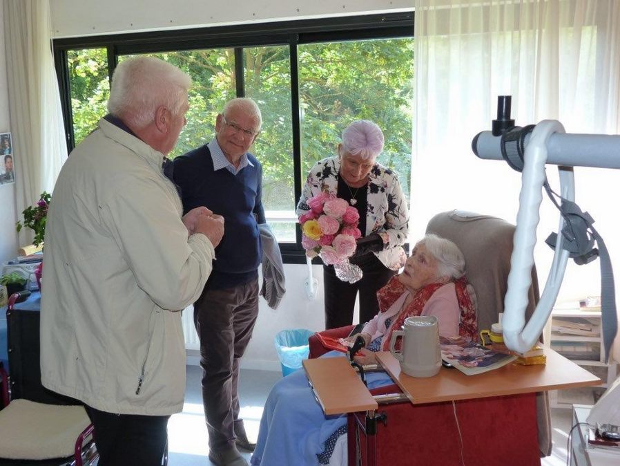 2015.06.09  Visite Mme DARTHENAY à RENNES (3)